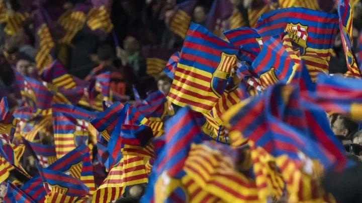 Cules Là Gì? Khám Phá Cộng Đồng Fan Hâm Mộ Barcelona Đặc Biệt