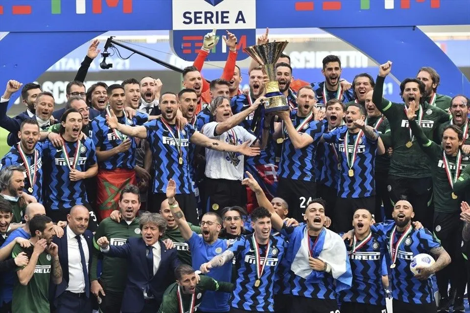 Câu lạc bộ Inter Milan: Hành trình và Thành tựu Không thể Ngờ