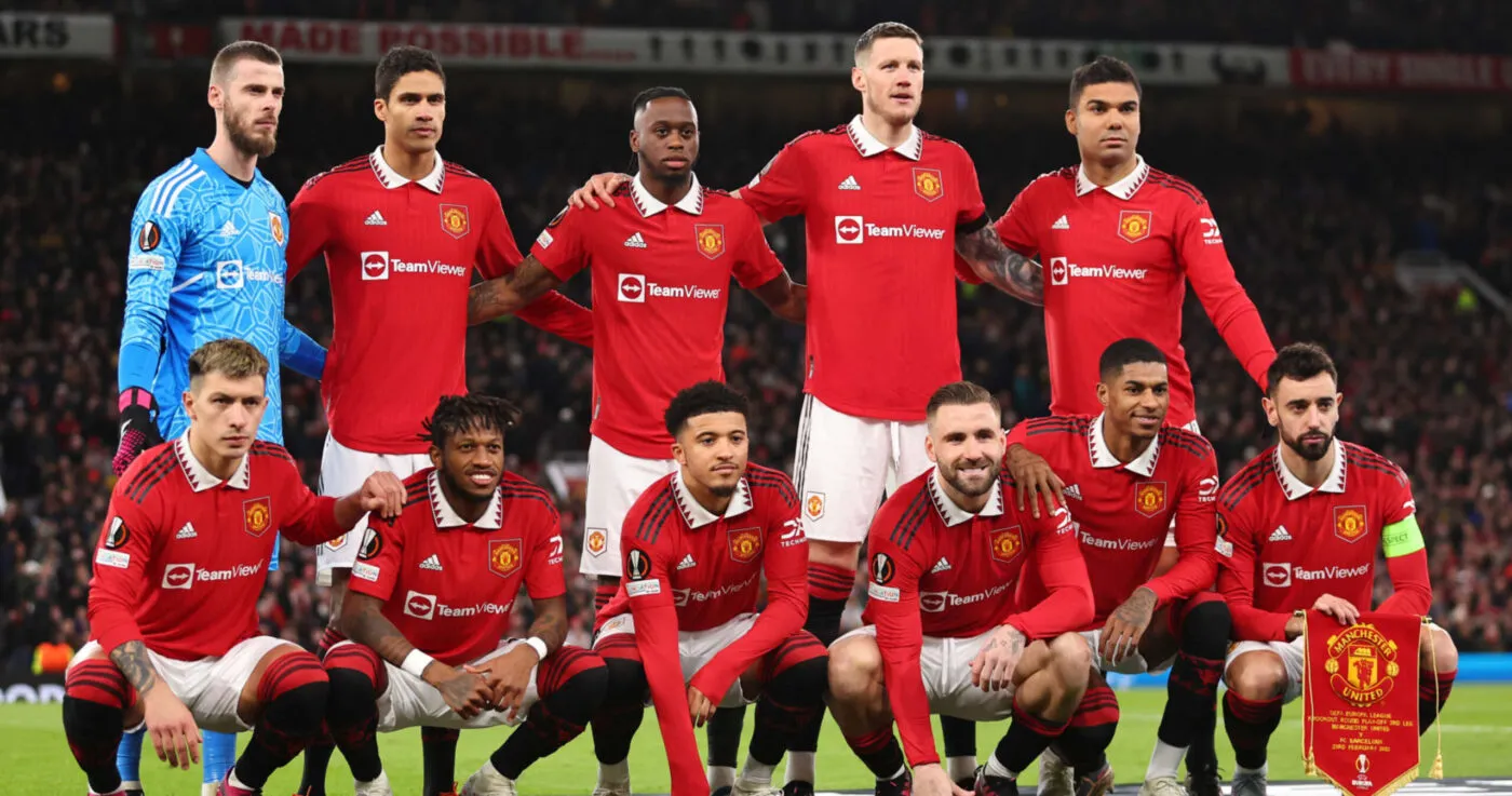 Manchester United Là Gì? Khám Phá Đế Chế Bóng Đá Huyền Thoại
