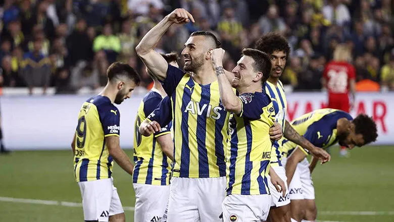 Khám Phá Câu Lạc Bộ Fenerbahçe: Biểu Tượng Bóng Đá Thổ Nhĩ Kỳ