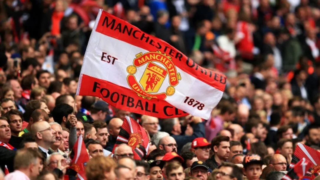 Fan MU là gì? Hành trình tìm hiểu về người hâm mộ Manchester United
